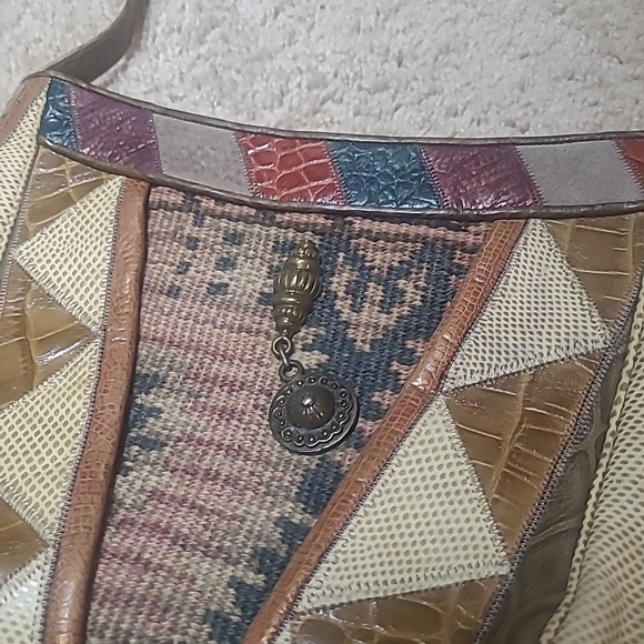 Sharif Colorful Patchwork Crossbody Bag - Picture 4 of 15